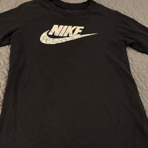 9 Piece bundle of boys size 10-12 clothing - Picture 2 of 15